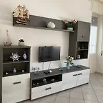 Сasa de vacaciones Casa Nel Centro Di Carbonia