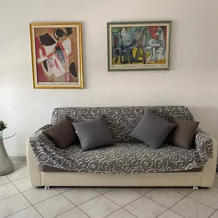 Casa Nel Centro Di * Carbonia
